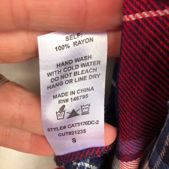 Casual Button up, Size S - Picture 8 of 8